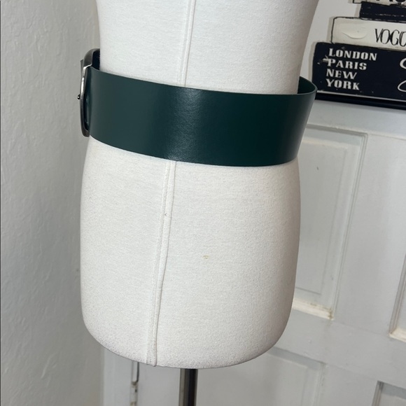 United Colors of Benetton Hunter Green Thick Leather Belt XS main image 11
